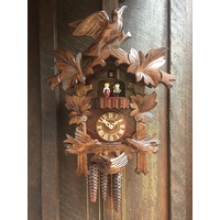 Carved Leaf with Moving Birds - Schneider - MT 176/9