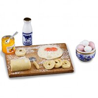 MINIATURE BAKING BOARD - COOKIES IN THE MAKING